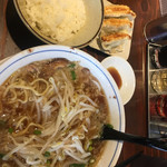 Ramen Tei Kissou - こってりラーメンと半ライス餃子3個のセット