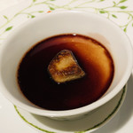 マノワール・ディノ - フォアグラのフラン　ポルト酒のソース