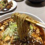 Ton Tompuu - 麺アップ