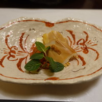 名古屋コーチン・旬菜 一鳳 金山本店 - ささみの燻製にチーズ