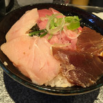 若狭家 - ・まぐろ尽くし丼