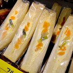 PRIER - フルーツサンド