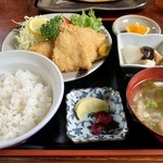 わかよし食堂 - 私は「ミックスフライ定食」をお願いしました！