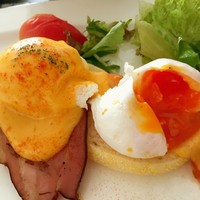 R restaurant & bar - 