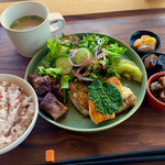 ジョーナイ スクエア カフェ - 