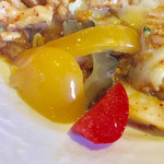 まっちゃんカレー - 赤ピーマンと黄ピーマンのピクルス