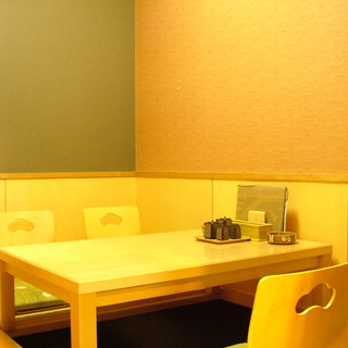 11の個室を完備。接待から70名様規模の個室宴会にも対応可