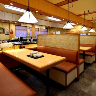 【テーブル席/3~6名】家族や仲間と美味しいお寿司に舌鼓◎