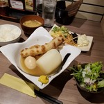 粋な板前バル でん - ランチ「おでん定食 (650円)」