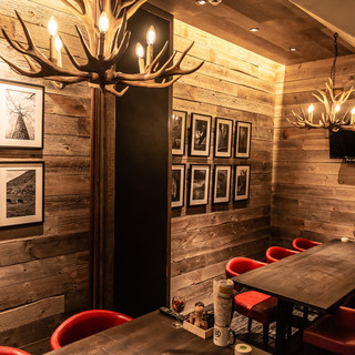 Fully equipped with a private room [VIP room] illuminated by deer antler chandeliers