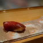 鮨 おさむ - 赤身のヅケは辛子で