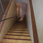 Shunsai Koubou Ki Aji - この階段を下りていきます