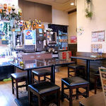 PIZZERIA　TATSU - 店内の様子