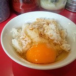 どんとこい家 - 朝のサービスの卵かけごはん