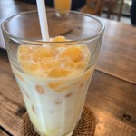 島茶家 ヤッカヤッカ - 氷マンゴーミルク