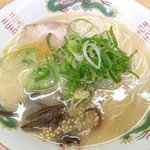 らーめん家 一歩 - 豚骨ラーメン　750円