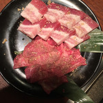 焼肉まるしま - 塩タンと三元豚のサムギョプサル