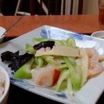 福香門 - 海老とセロリの塩炒め