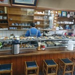 喜久屋 - 喜久屋　カウンターの上にお惣菜