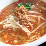 鉄人餃子坊 - 担々麺