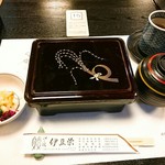 鰻割烹 伊豆栄 本店 - 