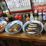 善ちゃん - 善ちゃん　カウンターの上の大皿料理