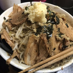 自家製太麺 ドカ盛 マッチョ 三ノ宮店 - 