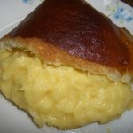 グリム - クリームパン　割ってみました