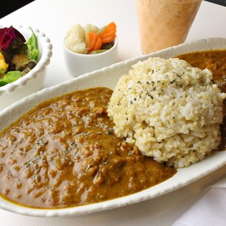 夜がっつり食べたい方にもオススメ♪ヘルシー志向フードメニュー