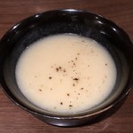 獣肉と酒 ぼんくら - 白菜のスープ