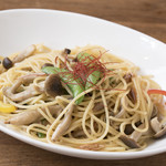 Fresco Caffe - 料理写真:フレスコ風ペペロンチーノ(カツオ風味)