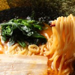 横濱家系ラーメン 道三家 - 料理写真:低加水麺は固めがオススメ！