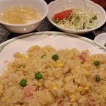 東海苑 - 炒飯大盛り。（税込700円）