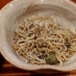 津の守坂 小柴 - 