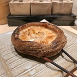 焼鳥 おみ乃 - どんこ椎茸