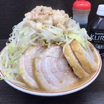 ラーメン二郎 - こちらの焼豚は絶品ですね。