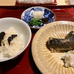 銀座 しのはら - 大根の炊き込みご飯とイワシの炭火焼
