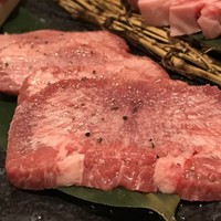 近江うし 焼肉 にくTATSU 青山本店 - 
