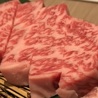 近江うし 焼肉 にくTATSU 青山本店 - 