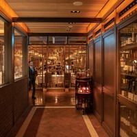 ロウリーズ・ザ・プライムリブ 恵比寿ガーデンプレイス店 - 