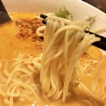 貘 - 麺は細めストレート