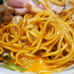 ラーメンたんろん - 油そば（生卵入り麺）