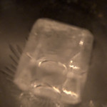 ランプバー - 氷を斜めにカットしてある