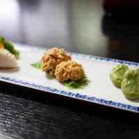 石ばし - お通し 蒲鉾、スケソウダラの卵、空豆