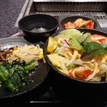 牛兵衛 草庵 - キムチ、ナムル、サラダ