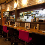 串焼もつ鍋 喜楽 - 内観_全景