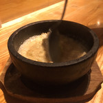 炭と地酒とたしなみワイン Kai本店 醸す - スタッフさんが作ってくれますよ～