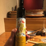 炭と地酒とたしなみワイン Kai本店 醸す - 細長いボトルが来ましたよ～