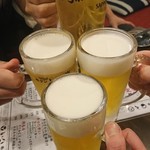 Shinjuku Omoide Yokochou Gyuutan Iroha - おつかれさま～の乾杯♡
      やっとビール飲める(笑)