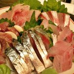 TAPAS桜台 - 店長が釣ってきた魚（松輪サバ・わらさ・かつお・鯵）